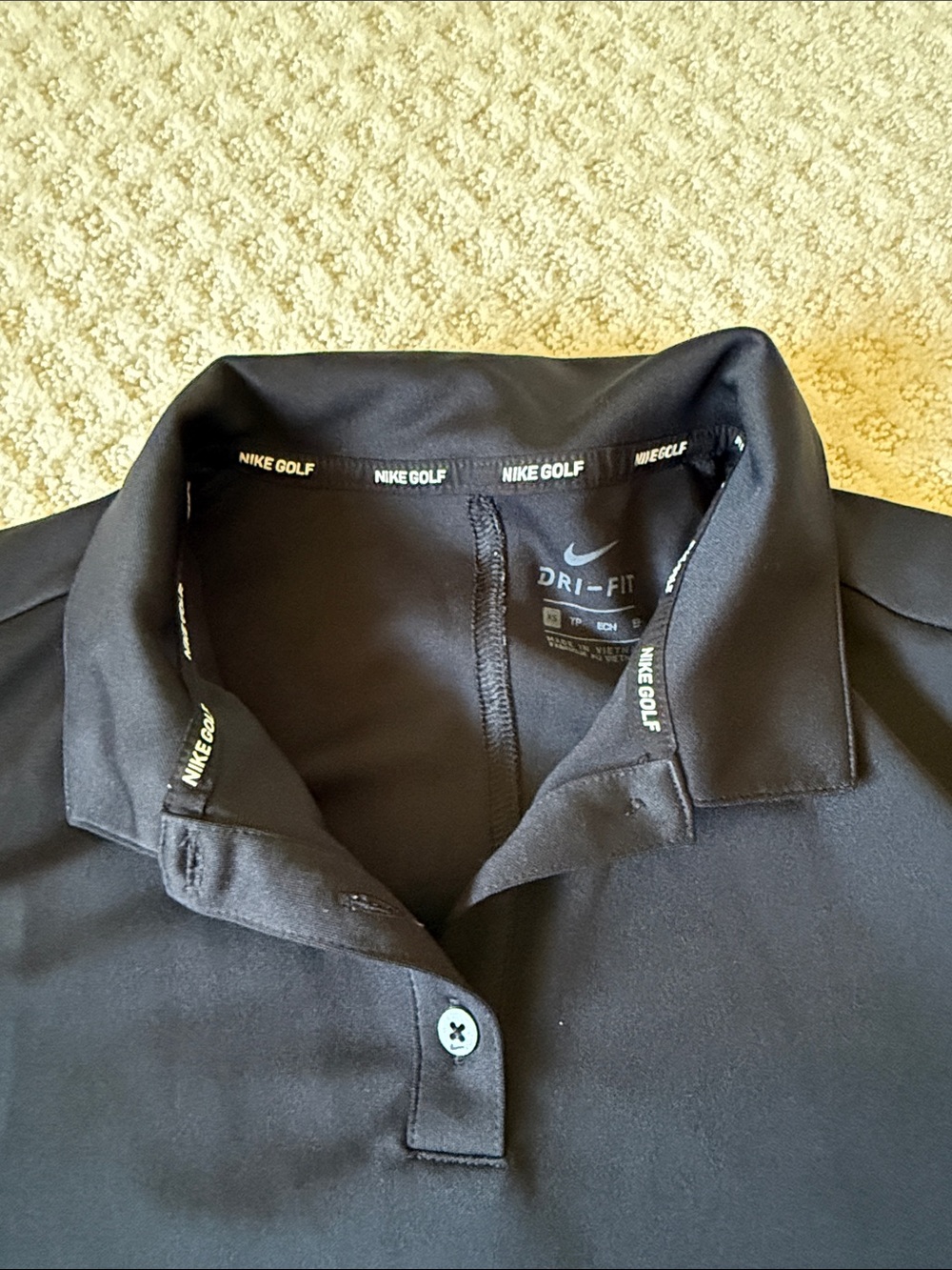 Nike Women’s Black Short-Sleeve Golf Polo Shirt - Picture 2 of 5